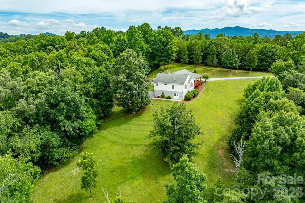 1697 Windswept Ridge Marshall, NC 28753