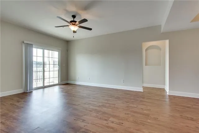8121 Lenox Creekside Dr Antioch, TN 37013