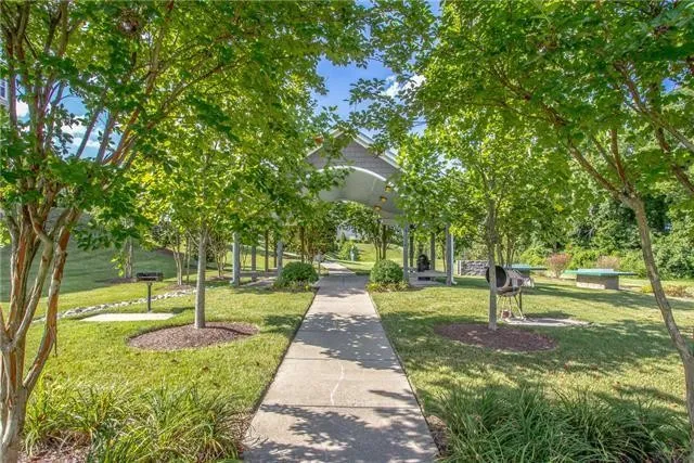 8121 Lenox Creekside Dr Antioch, TN 37013