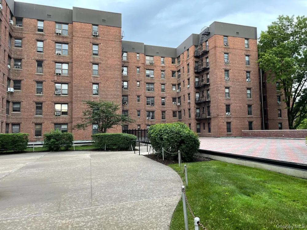 11315 34th Avenue #1E Corona, NY 11368