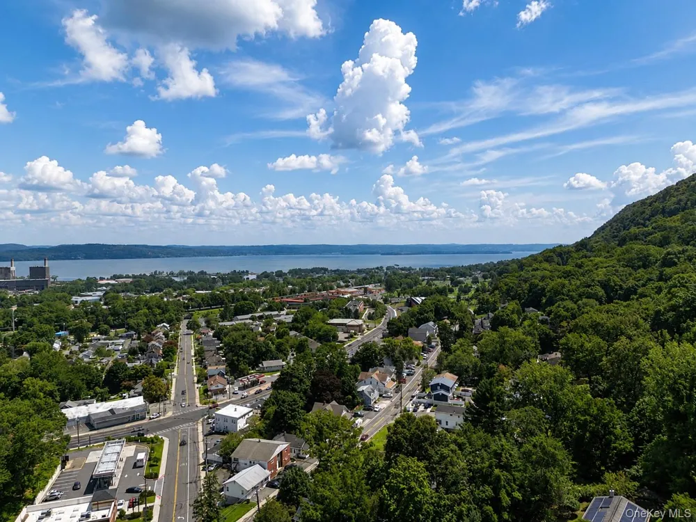 16 Dowd Street #204 Haverstraw, NY 10927