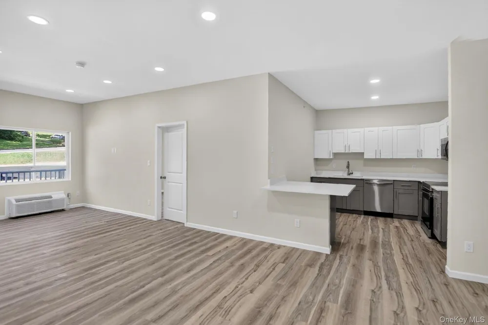 16 Dowd Street #202 Haverstraw, NY 10927