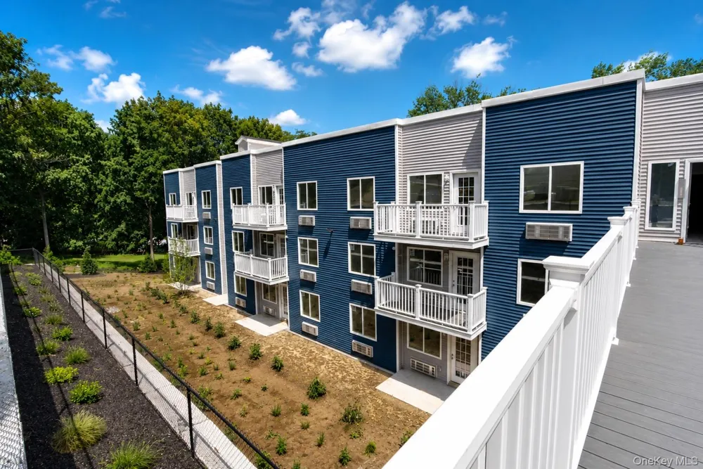 16 Dowd Street #202 Haverstraw, NY 10927