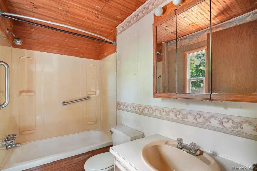 36 Prospect Street Marlboro, NY 12542