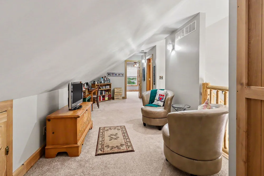 10035 Hawthorne Lane Canadian Lakes, MI 49346