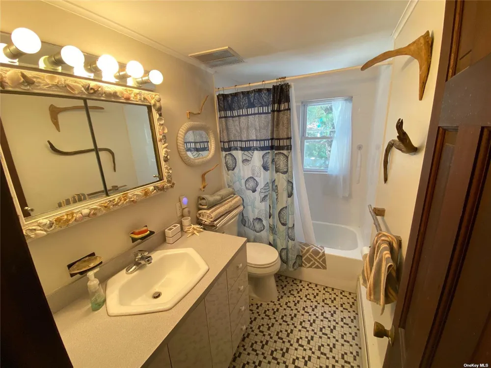 145 Inwood Avenue Point Lookout, NY 11569