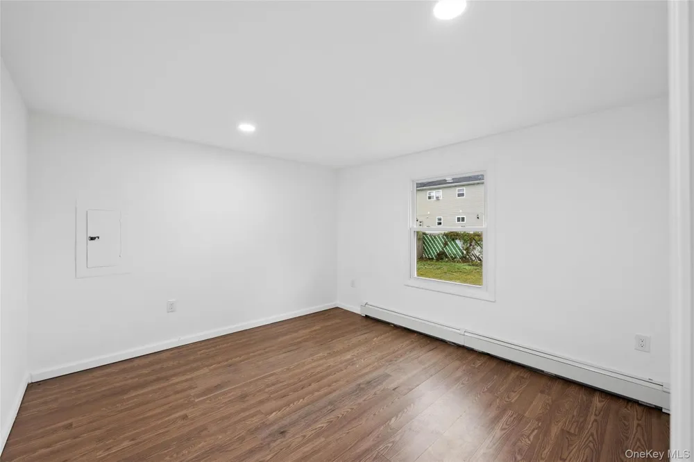 16 Arlington Avenue Wyandanch, NY 11798