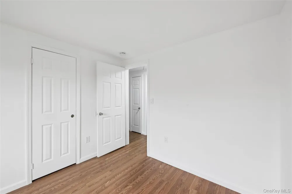 16 Arlington Avenue Wyandanch, NY 11798
