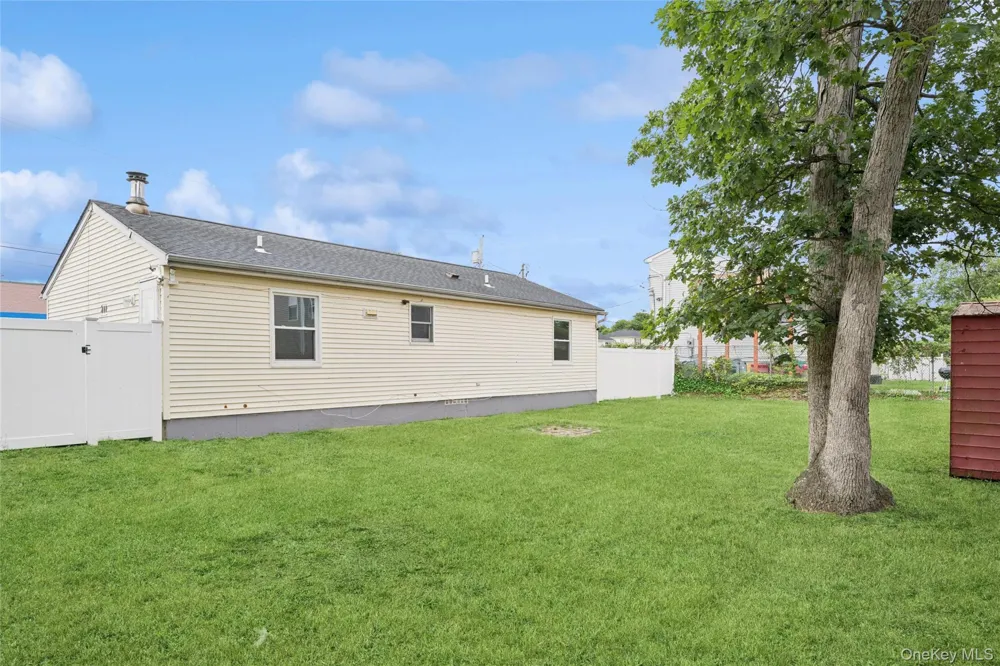 16 Arlington Avenue Wyandanch, NY 11798