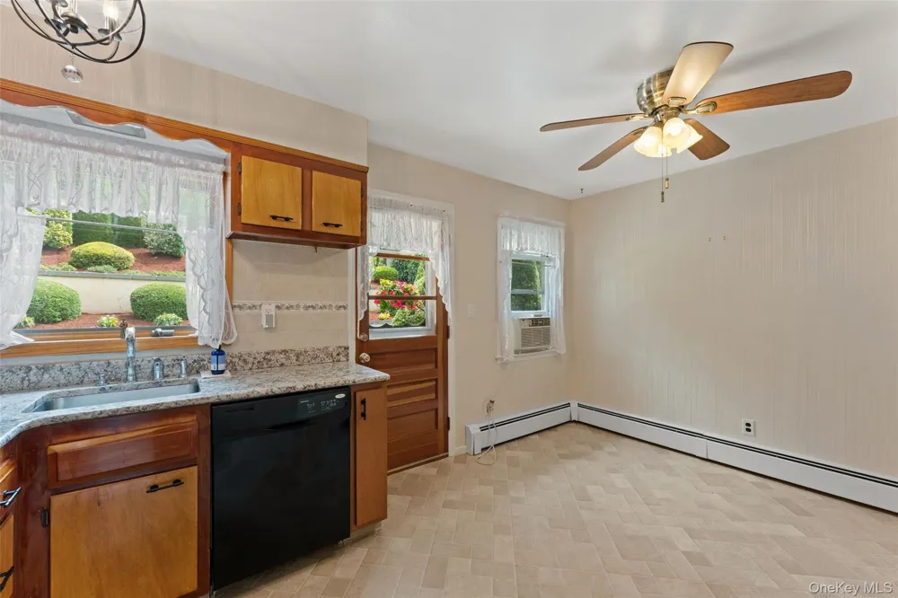 162 Midland Avenue Yonkers, NY 10705