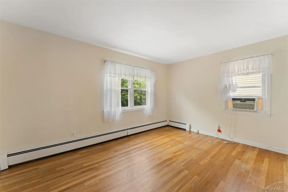 162 Midland Avenue Yonkers, NY 10705