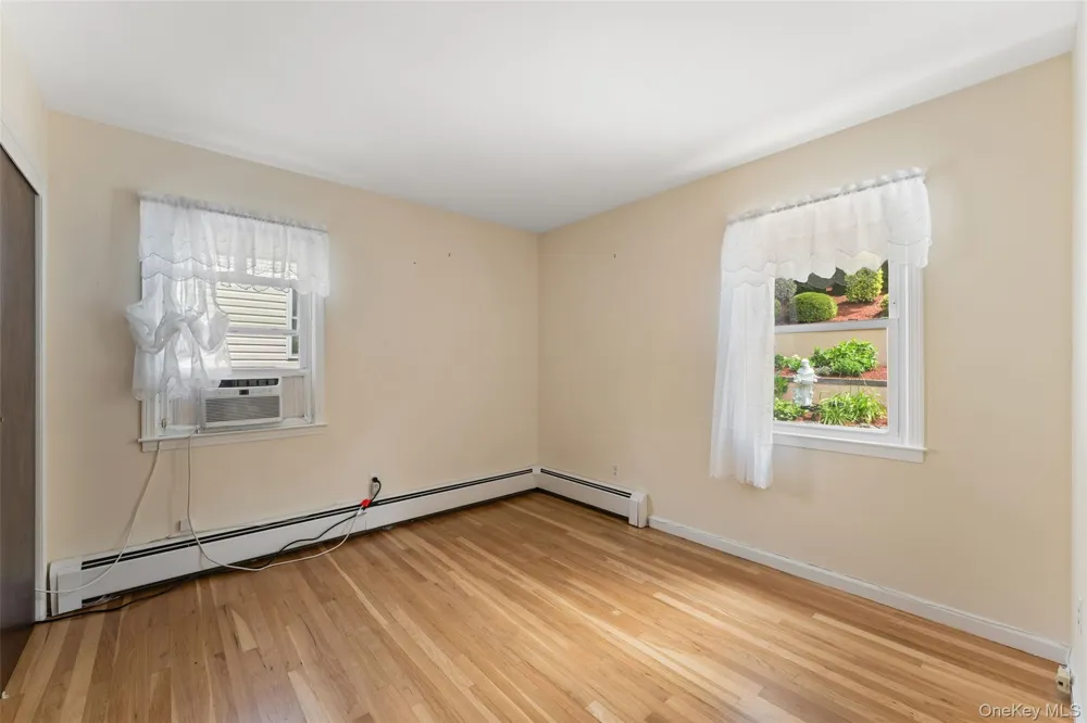 162 Midland Avenue Yonkers, NY 10705