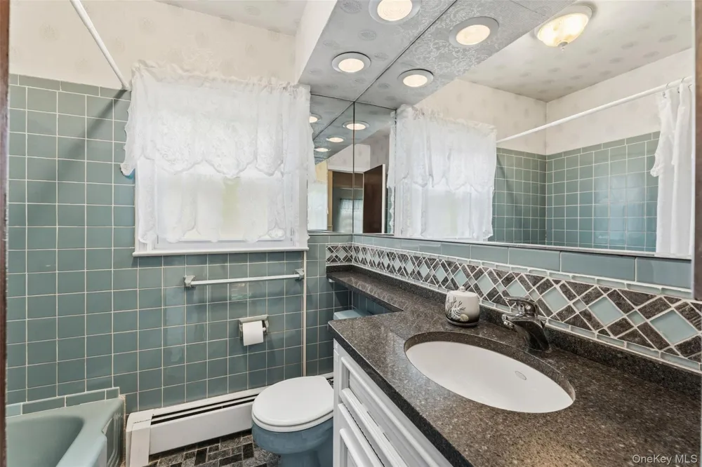 162 Midland Avenue Yonkers, NY 10705