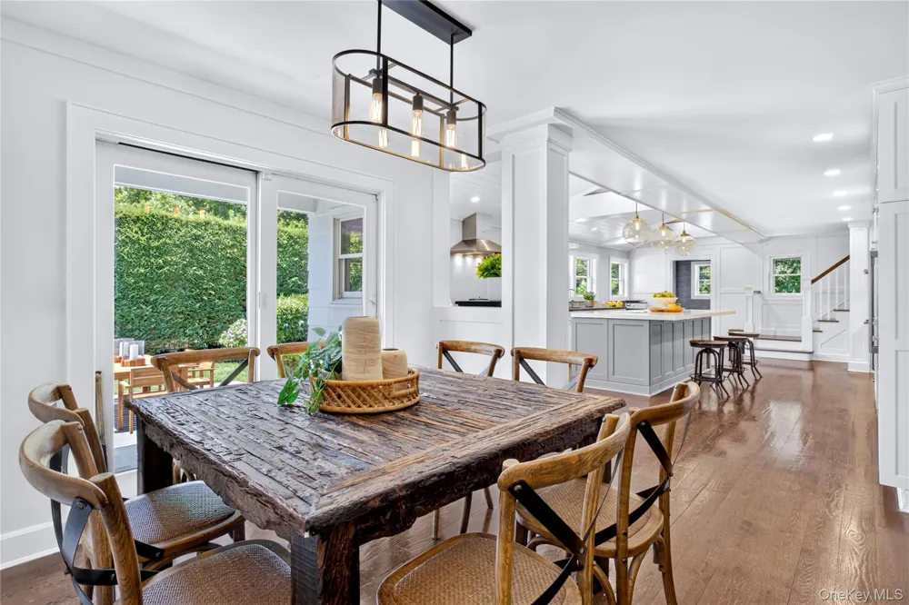 77 Brookside Drive Manhasset, NY 11030
