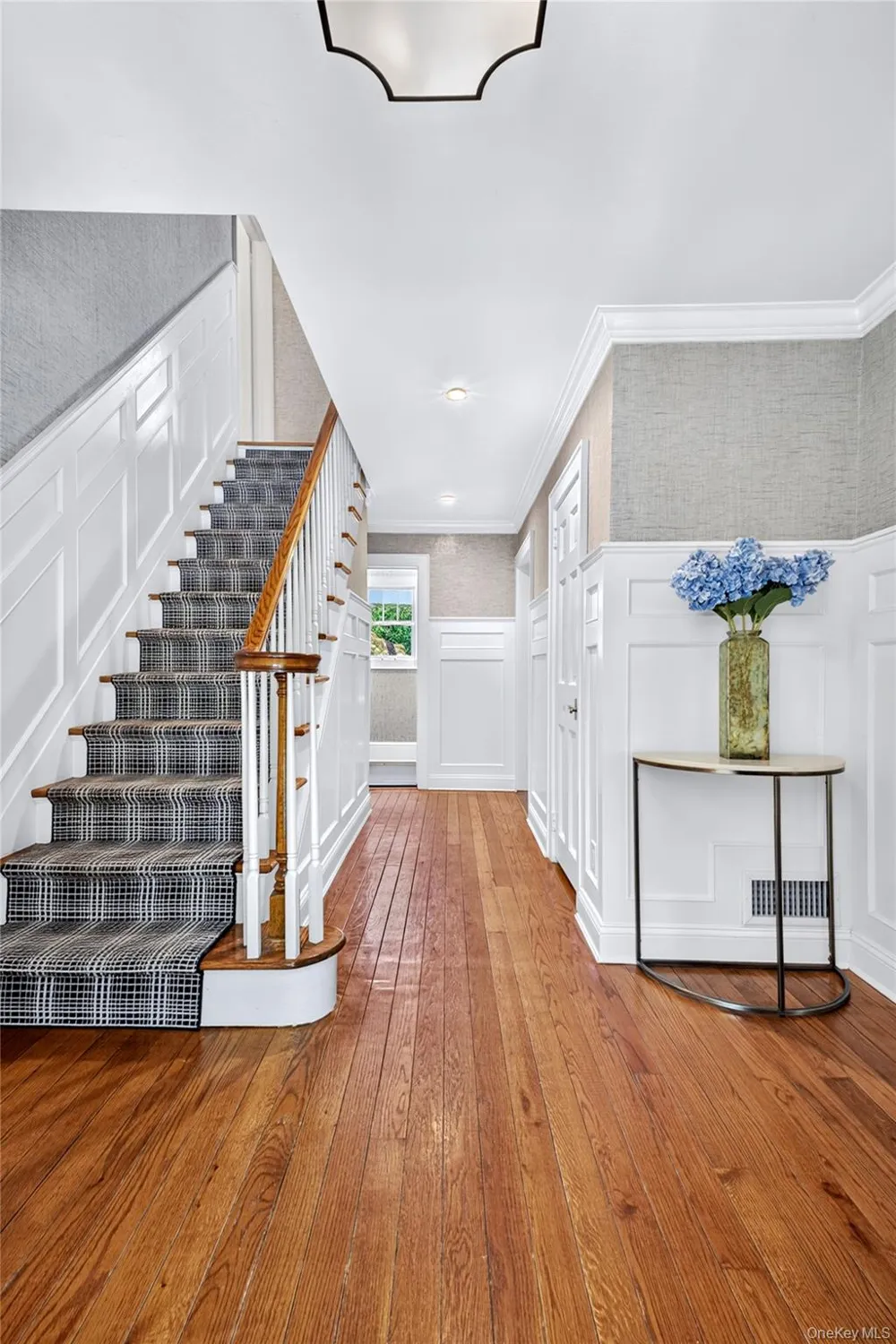 77 Brookside Drive Manhasset, NY 11030
