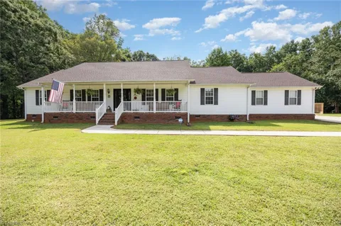 715 Candlewick Drive