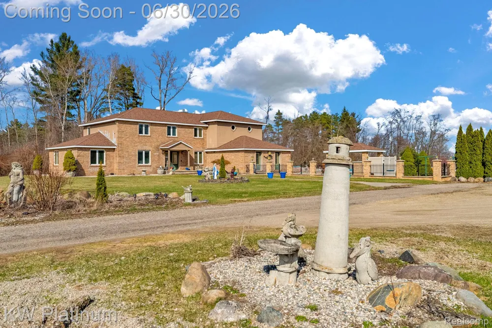2235 S Lakeshore Road Sand Beach Township, MI 48441
