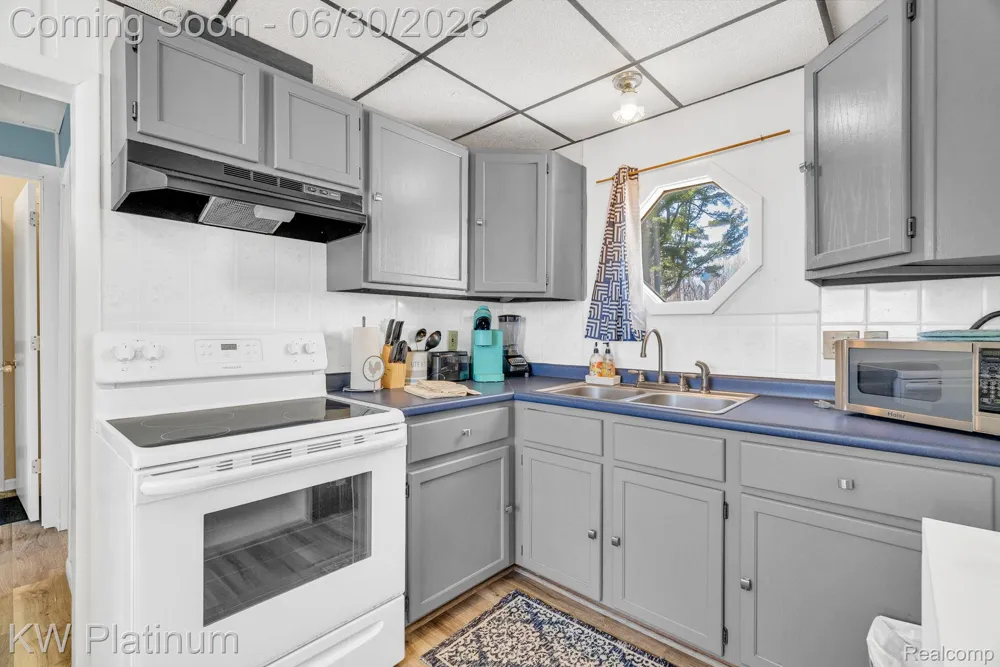 2235 S Lakeshore Road Sand Beach Township, MI 48441