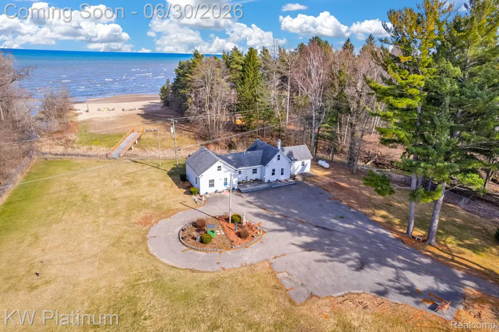 2235 S Lakeshore Road Sand Beach Township, MI 48441