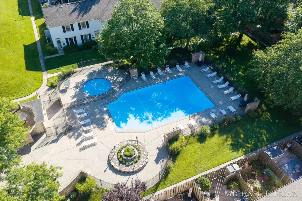 2429 Cranden Drive SE Grand Rapids City, MI 49506