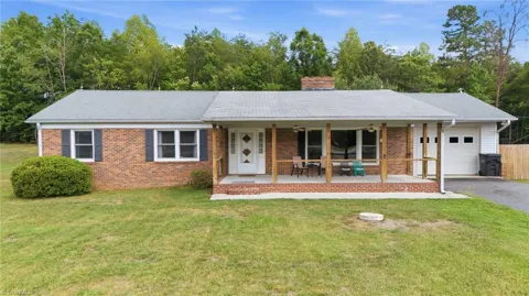 6135 Stanleyville Drive