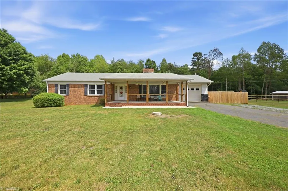 6135 Stanleyville Drive Rural Hall, NC 27045