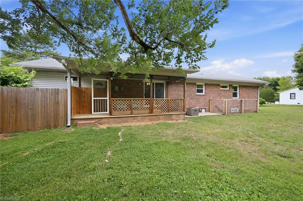 6135 Stanleyville Drive Rural Hall, NC 27045