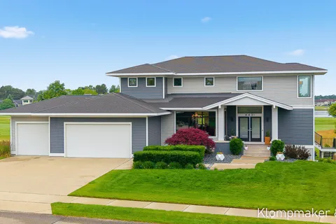 4431 Grand Point