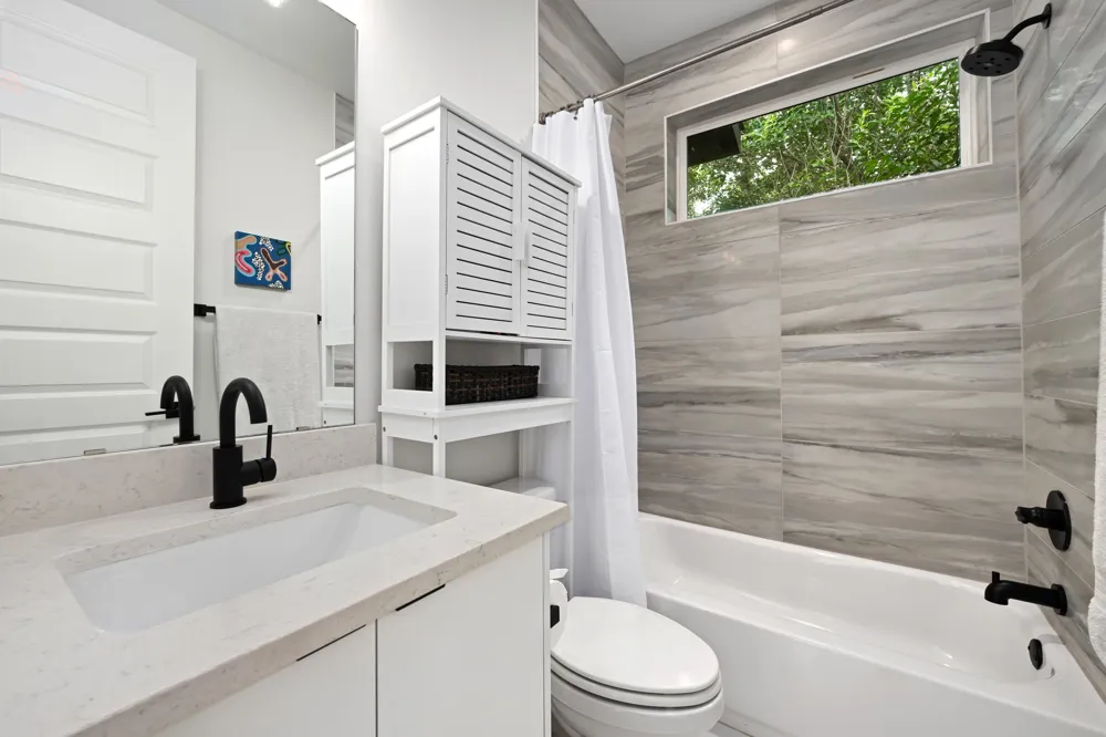 2605 S 2nd Street #2 Austin, TX 78704