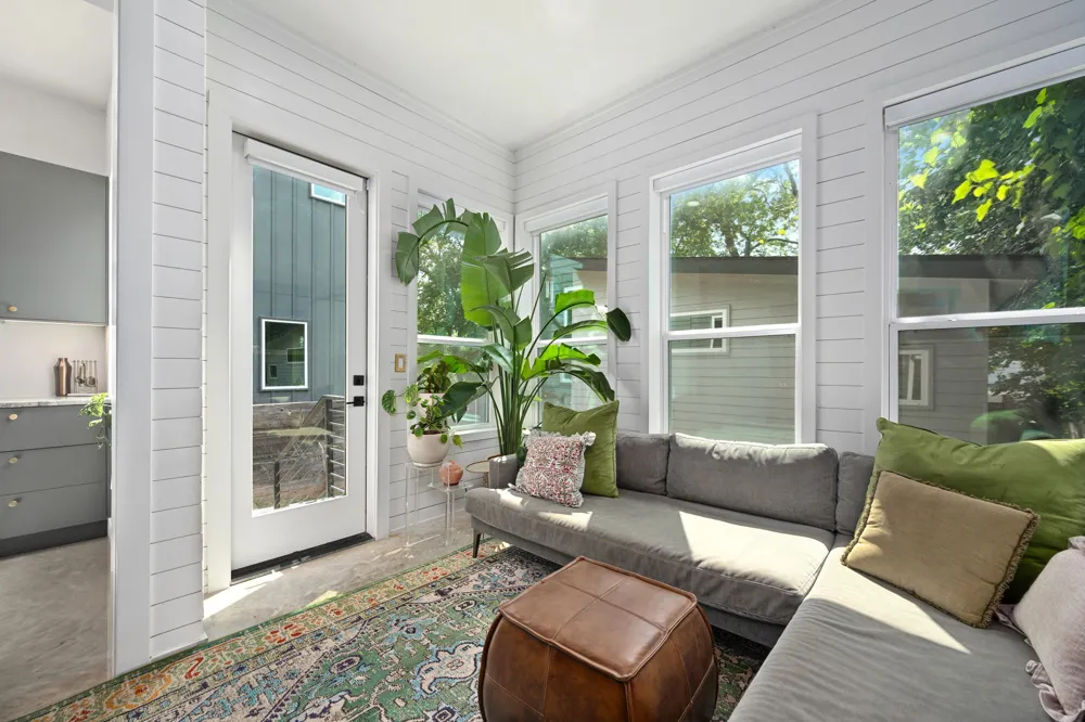 2605 S 2nd Street #2 Austin, TX 78704