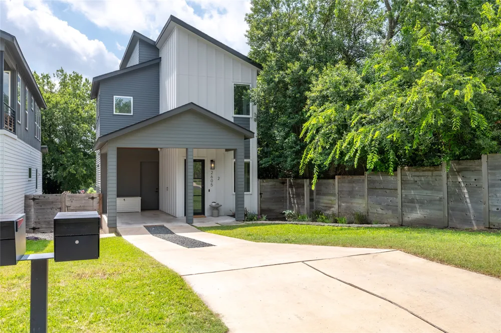 2605 S 2nd Street #2 Austin, TX 78704