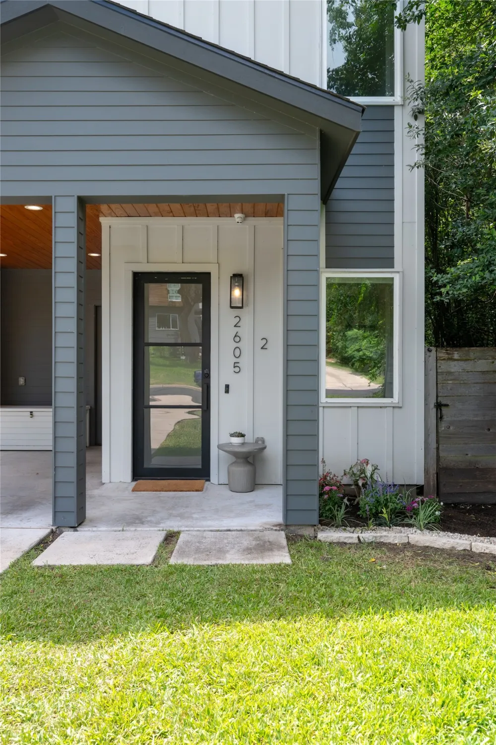 2605 S 2nd Street #2 Austin, TX 78704