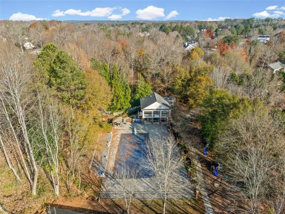 2730 Fontainebleau Drive Dunwoody, GA 30360
