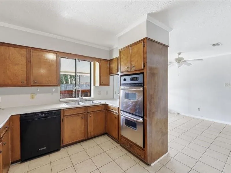 1070 Shakespeare Drive Beaumont, TX 77706