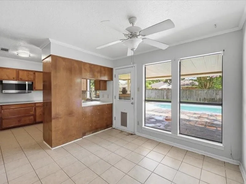 1070 Shakespeare Drive Beaumont, TX 77706