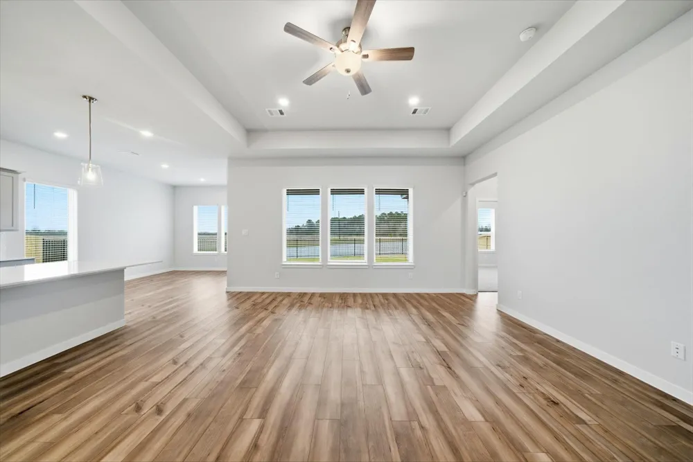 107 Lake Woodshore Court Clute, TX 77531