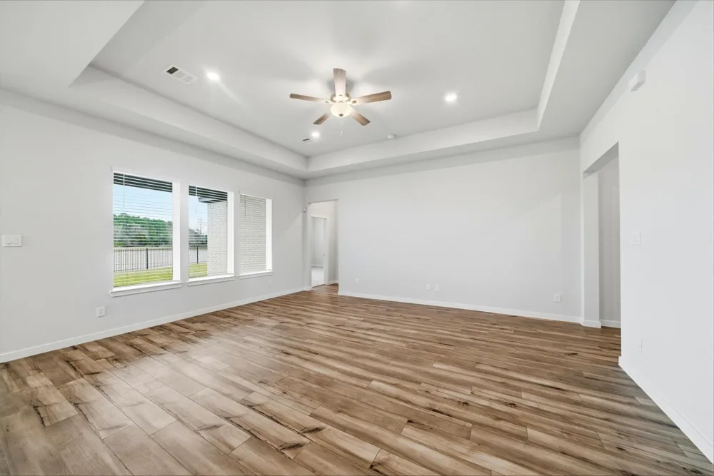 107 Lake Woodshore Court Clute, TX 77531