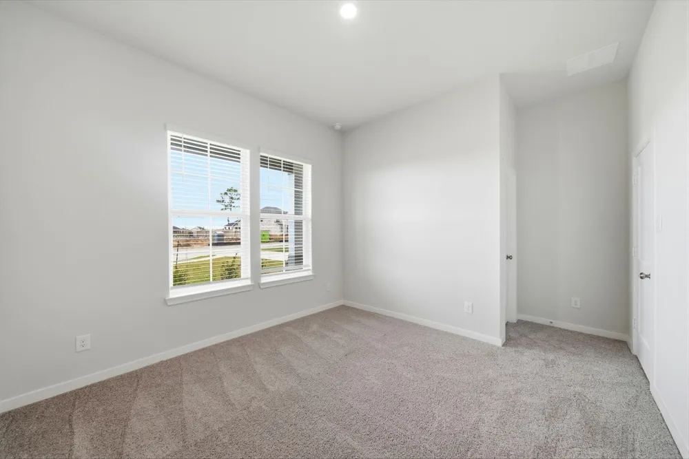 107 Lake Woodshore Court Clute, TX 77531