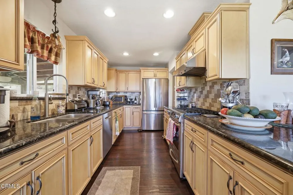 16840 Anlauf Road Santa Paula, CA 93060