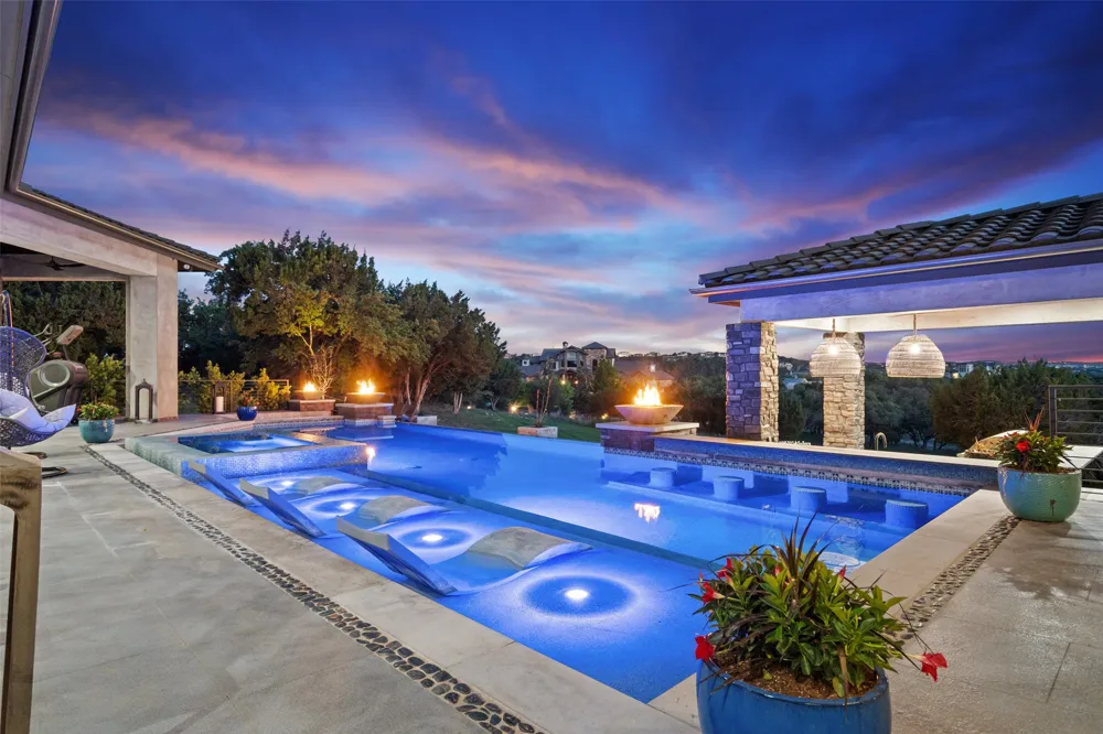 19204 Secretariat Place Spicewood, TX 78669