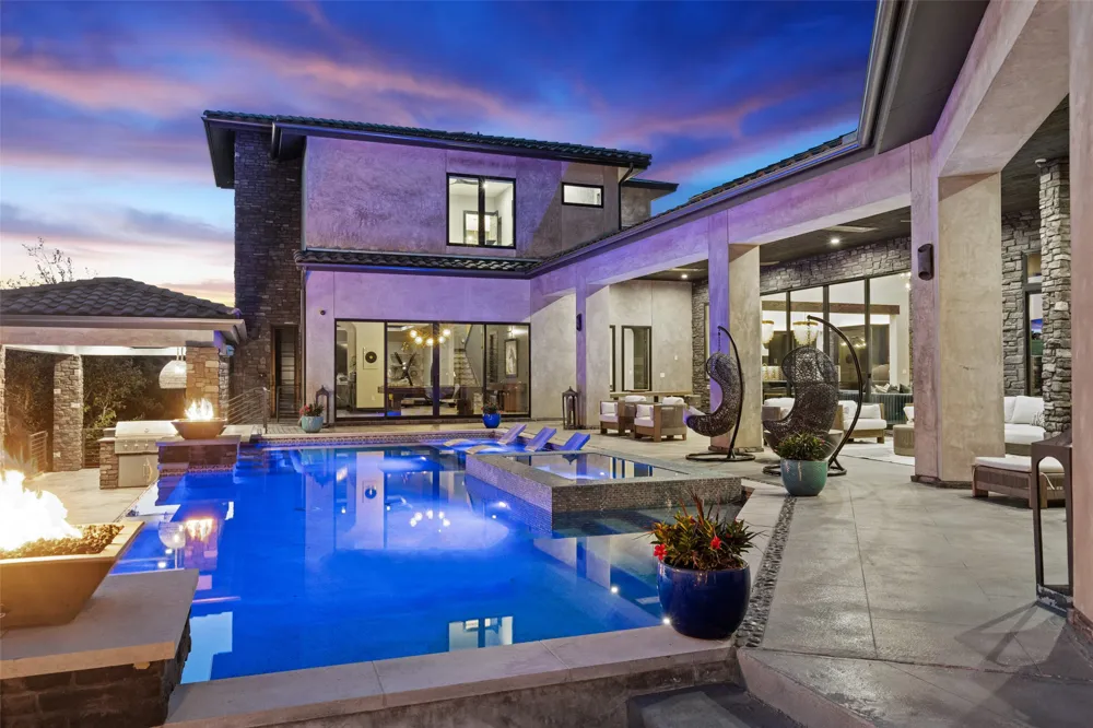 19204 Secretariat Place Spicewood, TX 78669