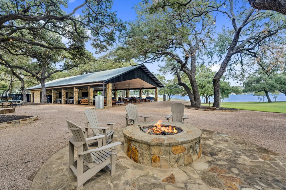 19204 Secretariat Place Spicewood, TX 78669
