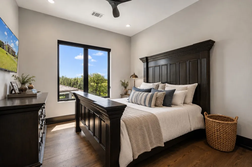 19204 Secretariat Place Spicewood, TX 78669