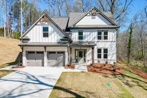 1003 Lakeview