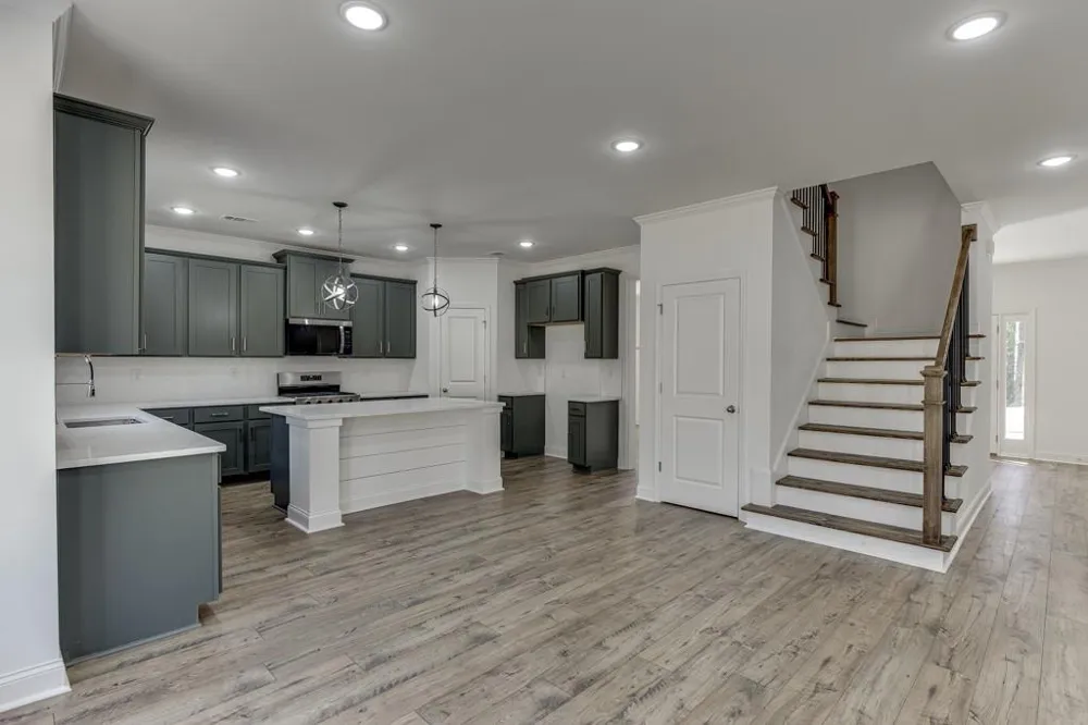 1003 Lakeview Commerce, GA 30529