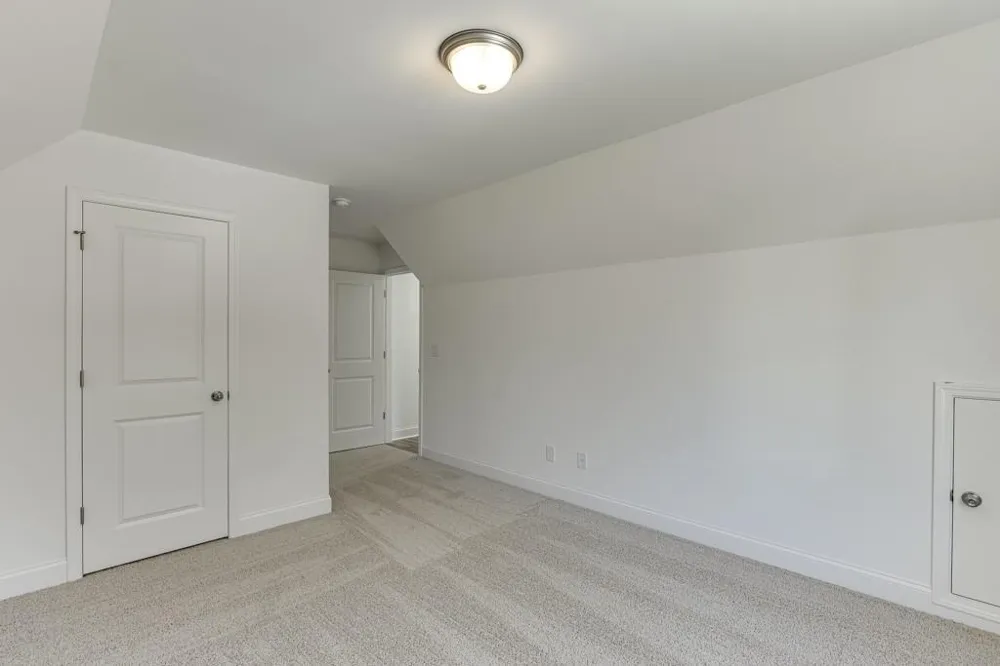 1003 Lakeview Commerce, GA 30529