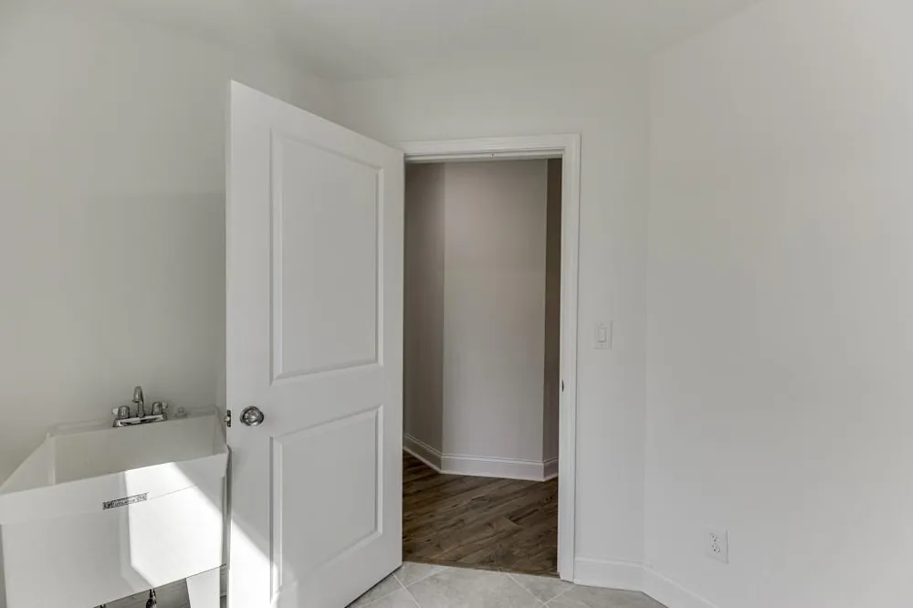 1003 Lakeview Commerce, GA 30529