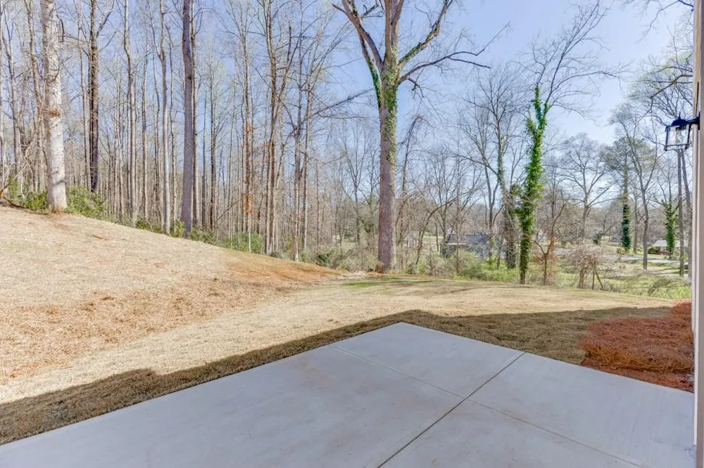 1003 Lakeview Commerce, GA 30529