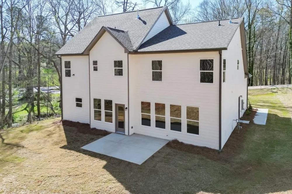 1003 Lakeview Commerce, GA 30529