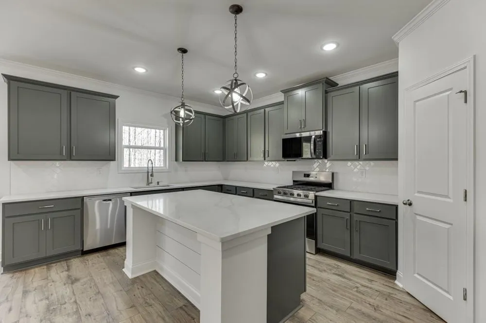 1003 Lakeview Commerce, GA 30529